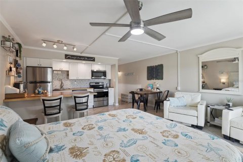 Condominio en venta en New Smyrna Beach, Florida, 1 dormitorio, 42.64 m2 № 2202567 - foto 11