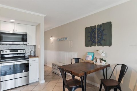 Condominio en venta en New Smyrna Beach, Florida, 1 dormitorio, 42.64 m2 № 2202567 - foto 10