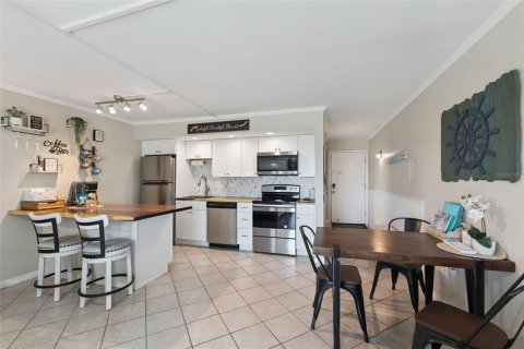 Condominio en venta en New Smyrna Beach, Florida, 1 dormitorio, 42.64 m2 № 2202567 - foto 8