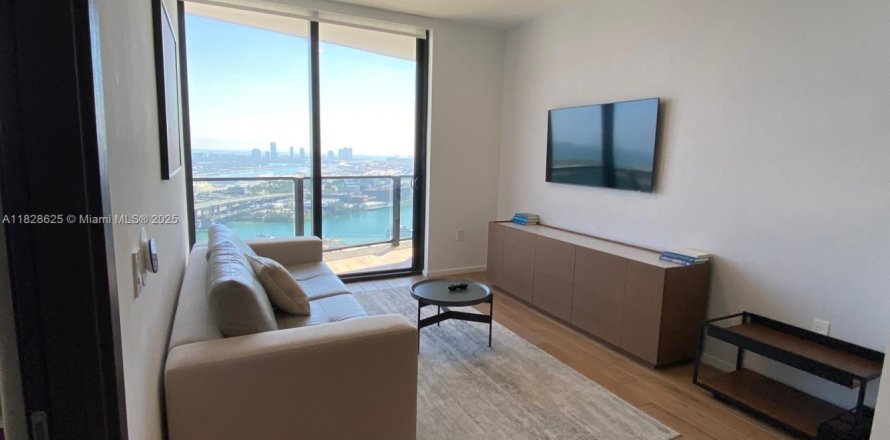 Condo à Miami, Floride, 1 chambre  № 2077323