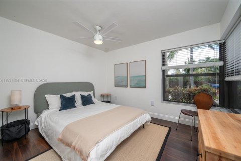 Villa ou maison à louer à Weston, Floride: 4 chambres, 191.47 m2 № 1990297 - photo 25