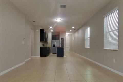 Villa ou maison à louer à Sanford, Floride: 3 chambres, 125.33 m2 № 2429010 - photo 3
