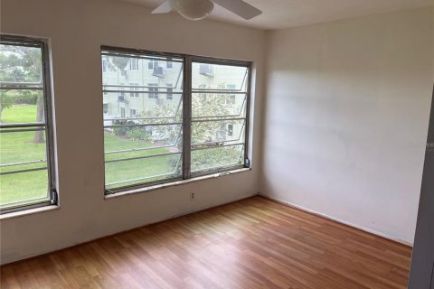 Condo in Clearwater, Florida, 1 bedroom  № 1819512 - photo 17
