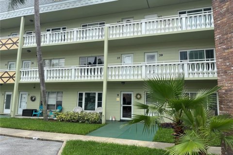 Condo in Clearwater, Florida, 1 bedroom  № 1819512 - photo 2
