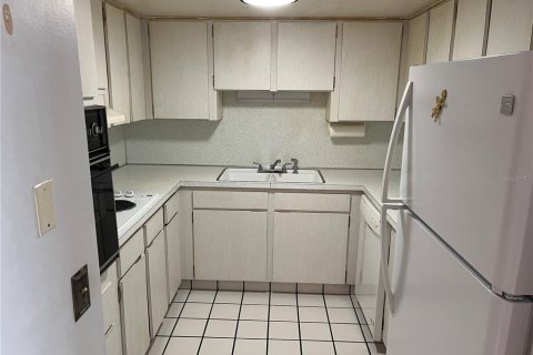 Condo in Clearwater, Florida, 1 bedroom  № 1819512 - photo 9