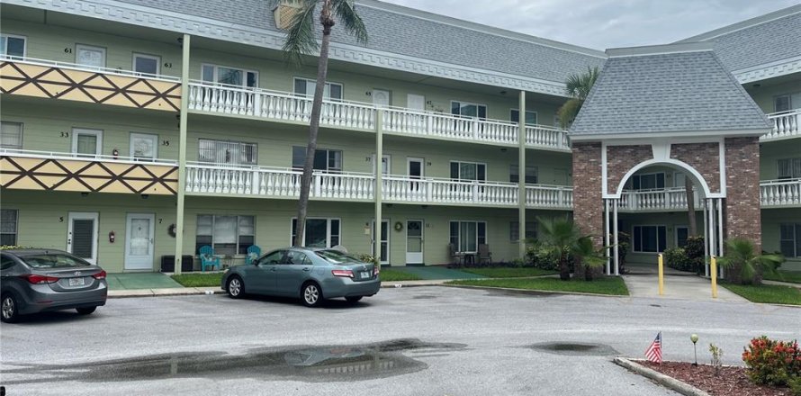 Condo in Clearwater, Florida, 1 bedroom № 1819512