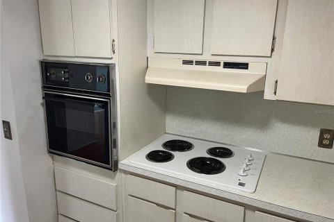 Condo in Clearwater, Florida, 1 bedroom  № 1819512 - photo 10