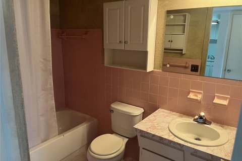Condo in Clearwater, Florida, 1 bedroom  № 1819512 - photo 13