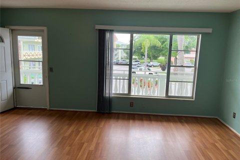 Condo in Clearwater, Florida, 1 bedroom  № 1819512 - photo 6