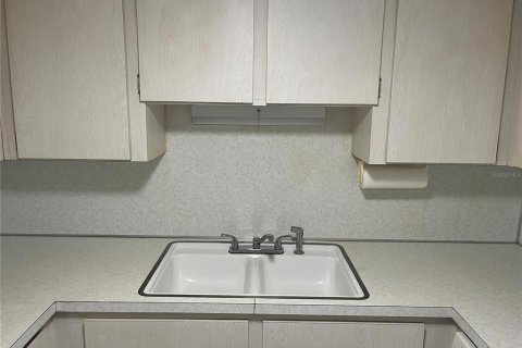 Condo in Clearwater, Florida, 1 bedroom  № 1819512 - photo 11
