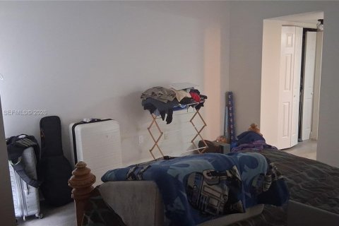 Townhouse in Coral Springs, Florida 3 bedrooms, 134.71 sq.m. № 2267633 - photo 5