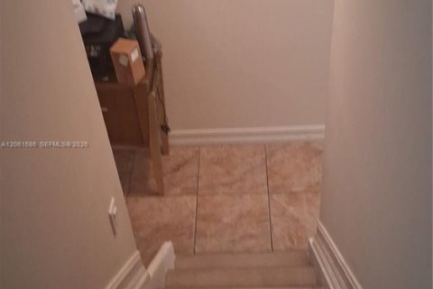 Townhouse in Coral Springs, Florida 3 bedrooms, 134.71 sq.m. № 2267633 - photo 12