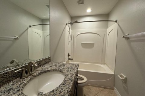 Touwnhouse à louer à Wesley Chapel, Floride: 3 chambres, 140.56 m2 № 2117601 - photo 11