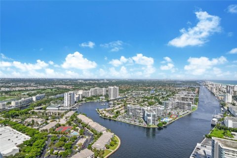 Condominio en venta en Hollywood, Florida, 2 dormitorios № 2077228 - foto 11
