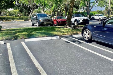 Condo in Delray Beach, Florida, 2 bedrooms  № 1961671 - photo 13