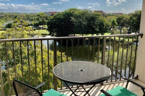 Condo in Delray Beach, Florida, 2 bedrooms  № 1961671 - photo 4