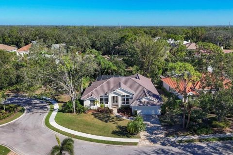 House in University Park, Florida 3 bedrooms, 241.27 sq.m. № 2142936 - photo 3