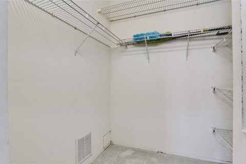 House in Bradenton, Florida 2 bedrooms, 118.17 sq.m. № 2277909 - photo 29