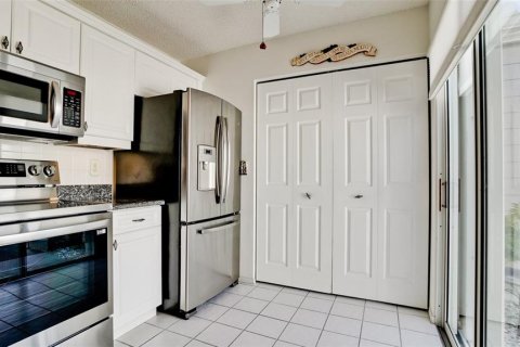 House in Bradenton, Florida 2 bedrooms, 118.17 sq.m. № 2277909 - photo 17