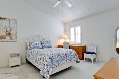 House in Bradenton, Florida 2 bedrooms, 118.17 sq.m. № 2277909 - photo 21