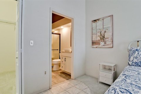 House in Bradenton, Florida 2 bedrooms, 118.17 sq.m. № 2277909 - photo 25