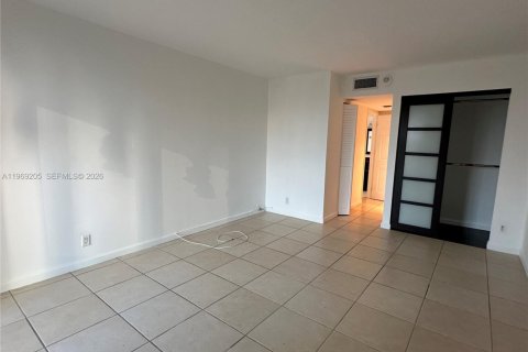 Copropriété à louer à Sunny Isles Beach, Floride: 1 chambre, 92.07 m2 № 2030158 - photo 5