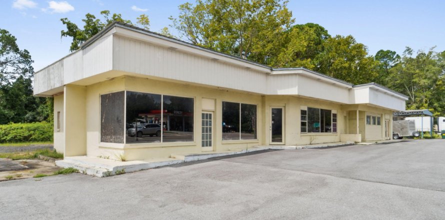 Propiedad comercial en Freeport, Florida № 562639