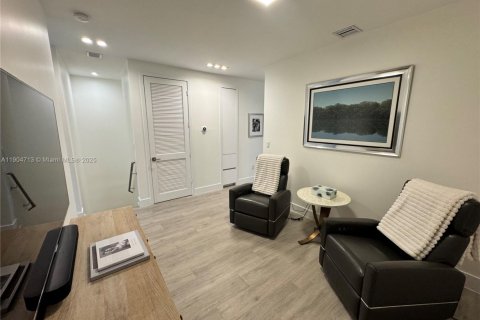 Townhouse in Miami, Florida 3 bedrooms, 233.09 sq.m. № 1955155 - photo 16