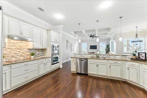 House in Melbourne, Florida 5 bedrooms, 244.98 sq.m. № 1825315 - photo 14