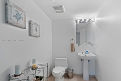Copropriété à louer à Sunny Isles Beach, Floride: 2 chambres, 157.75 m2 № 2154490 - photo 6