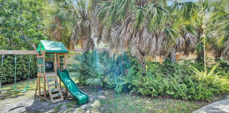 House in Fort Lauderdale, Florida 3 bedrooms, 162.58 sq.m. № 1162929