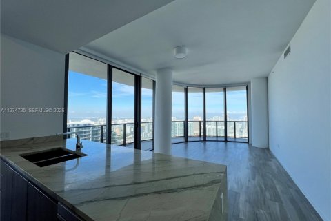 Condominio en alquiler en Miami, Florida, 3 dormitorios, 134.15 m2 № 2036081 - foto 7