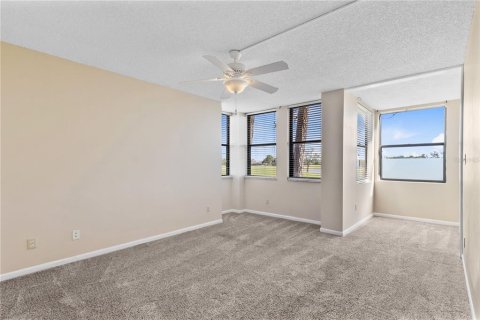 Condominio en venta en Clearwater, Florida, 2 dormitorios, 103.59 m2 № 1733080 - foto 22