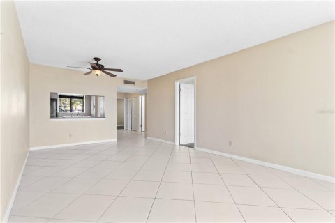 Condominio en venta en Clearwater, Florida, 2 dormitorios, 103.59 m2 № 1733080 - foto 11