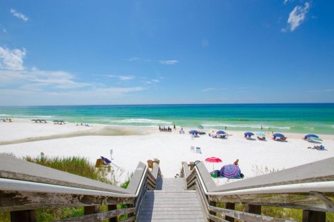 House in Santa Rosa Beach, Florida 3 bedrooms, 172.8 sq.m. № 559725 - photo 1