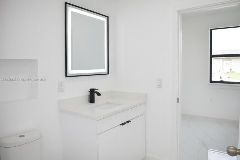 Купить виллу или дом в Лихай-Эйкерс, Флорида 3 спальни, № 1951713 - фото 12