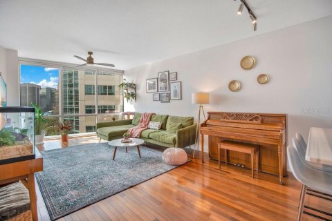 Condominio en venta en Orlando, Florida, 2 dormitorios, 106.84 m2 № 2198973 - foto 2