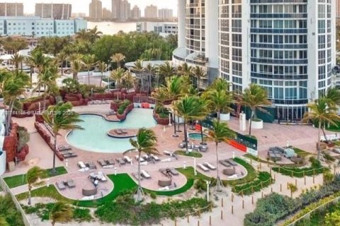Condo in Sunny Isles Beach, Florida, 1 bedroom  № 1493006 - photo 7