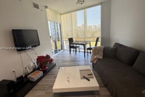 Condo in Sunny Isles Beach, Florida, 1 bedroom  № 1493006 - photo 21
