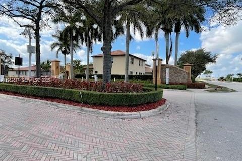 Villa ou maison à louer à Homestead, Floride: 3 chambres, 142.51 m2 № 1990834 - photo 11