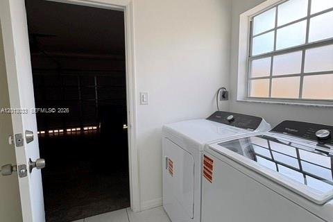 Villa ou maison à louer à Miami, Floride: 4 chambres, 208.94 m2 № 2076269 - photo 7