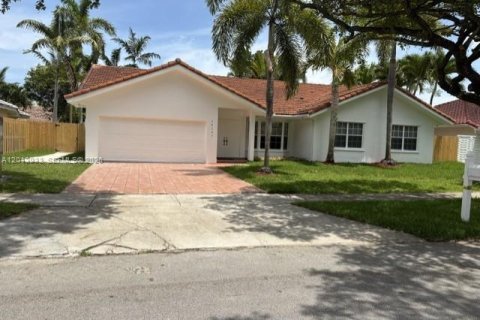 Villa ou maison à Miami, Floride 4 chambres, 208.94 m2 № 2076269