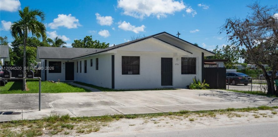 Villa ou maison à Miami, Floride 3 chambres, 180.6 m2 № 2385017