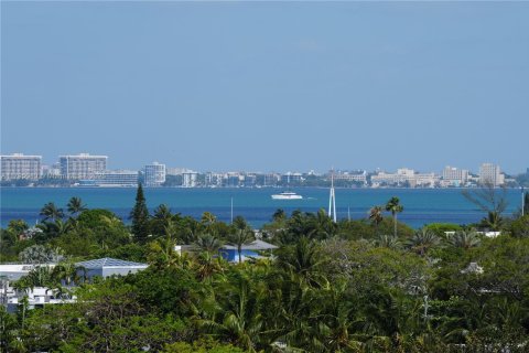 Condominio en venta en Key Biscayne, Florida, 2 dormitorios, 274.06 m2 № 1992274 - foto 1