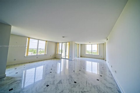 Condominio en venta en Key Biscayne, Florida, 2 dormitorios, 274.06 m2 № 1992274 - foto 3