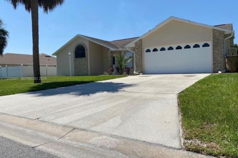 Дом в Киссимми, Флорида 4 спальни, 178.09м2 № 2020037