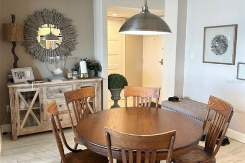 Condominio en alquiler en Clearwater, Florida, 2 dormitorios, 117.43 m2 № 469672 - foto 6