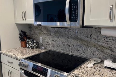 Condominio en alquiler en Clearwater, Florida, 2 dormitorios, 117.43 m2 № 469672 - foto 8