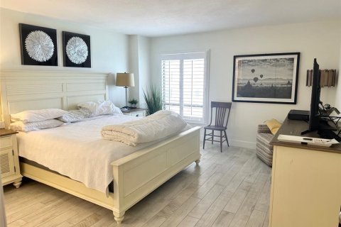 Condominio en alquiler en Clearwater, Florida, 2 dormitorios, 117.43 m2 № 469672 - foto 14