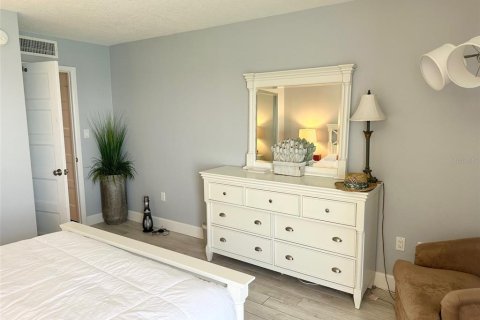 Condominio en alquiler en Clearwater, Florida, 2 dormitorios, 117.43 m2 № 469672 - foto 21
